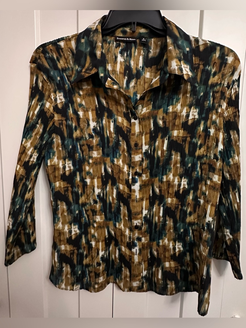 Essentials By Milano Pleated Plissé Abstract Button-Up Top - XL
